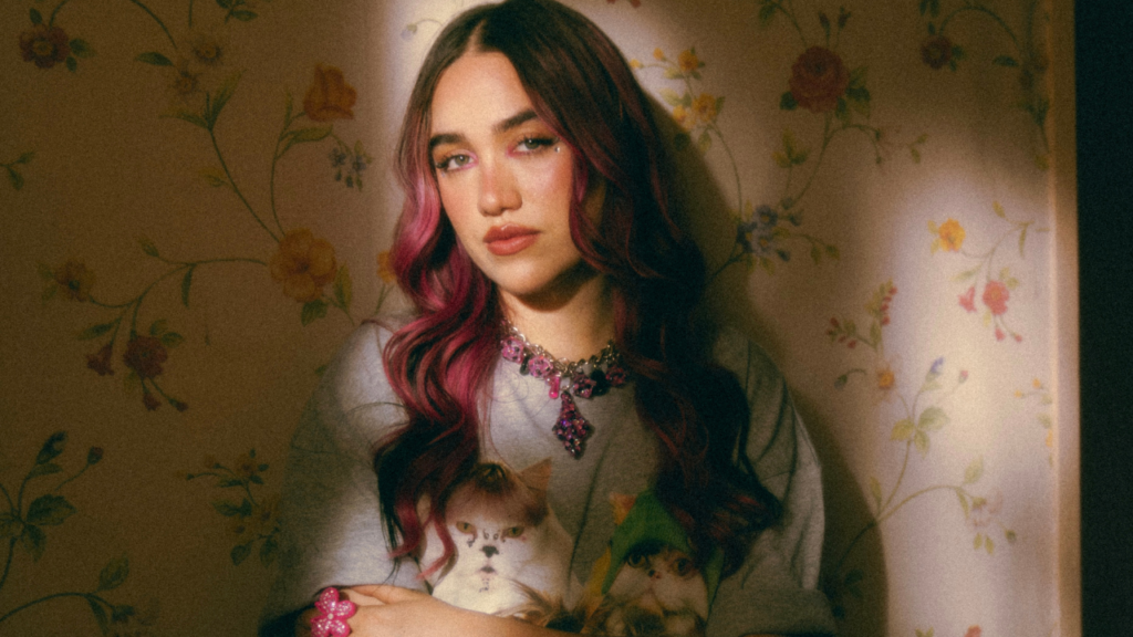 Con nueva canción, Ela Taubert por fin anuncia su primer álbum ‘Preguntas a las 11:11’