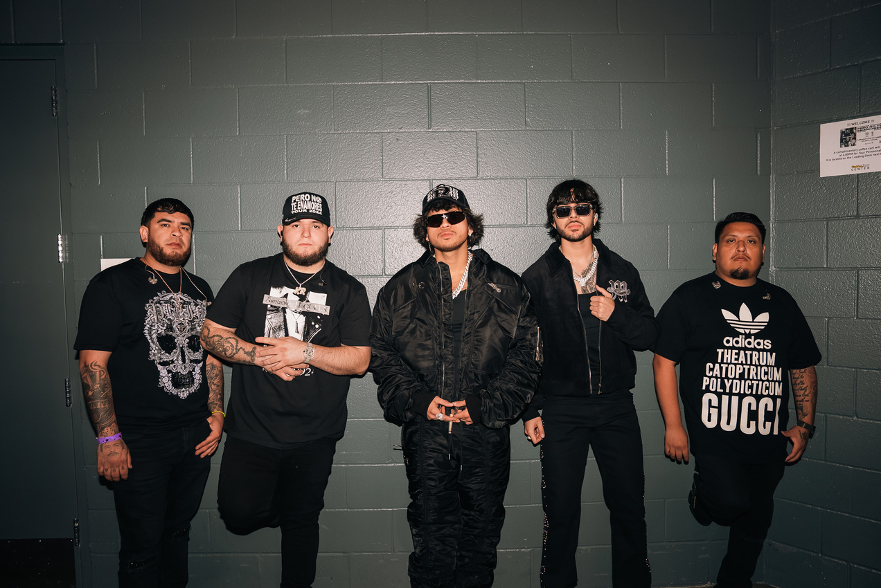 “Me Jalo”, la historia detrás de la canción de Fuerza Regida y Grupo Frontera que conquistó TikTok