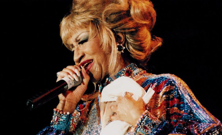‘Diosa de Diosas’: Celia Cruz, la Reina de la Salsa, es recordada por Emilio Estefan, La India, Randy Malcom y Goyo