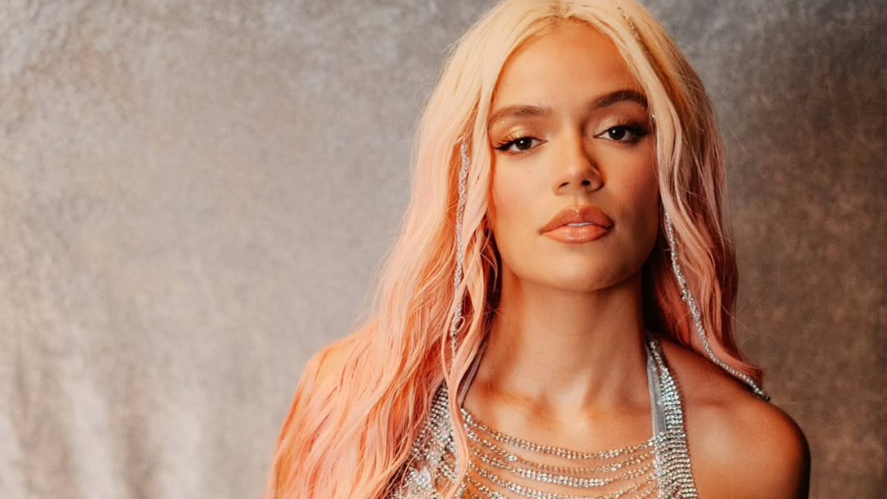 Karol G reflexiona sobre desafiar las probabilidades en tráiler de ‘Mañana Fue Muy Bonito’