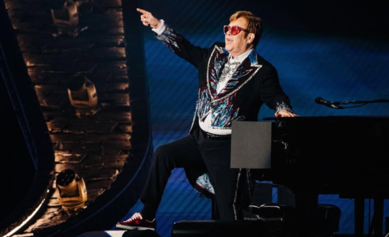 Elton John, en pocas palabras