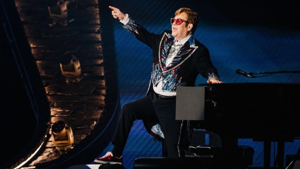 Elton John, en pocas palabras