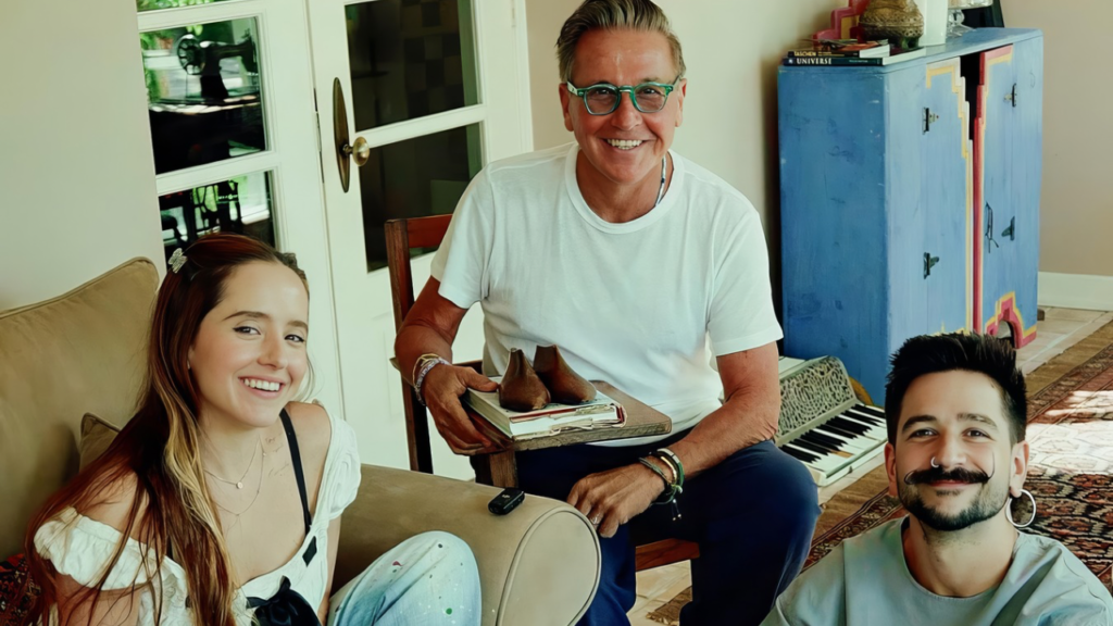 Así es la nueva versión de “Si Tuviera Que Elegir”, el clásico de Ricardo Montaner, ahora con Camilo y Evaluna Montaner