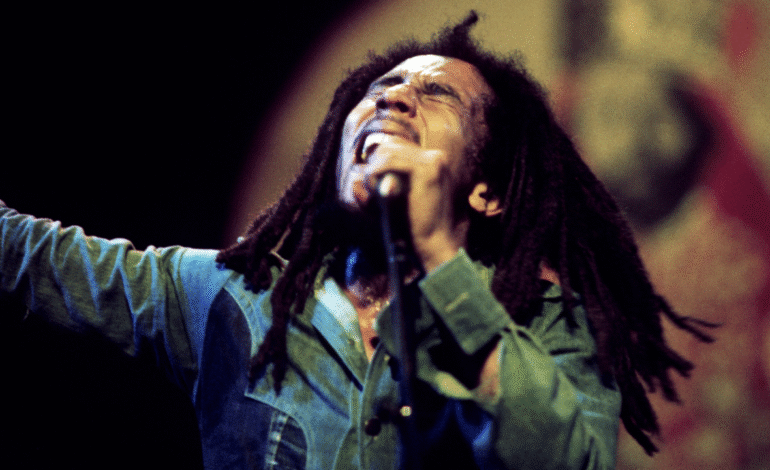 Así es la versión por los 45 años del ‘Uprising’ de Bob Marley