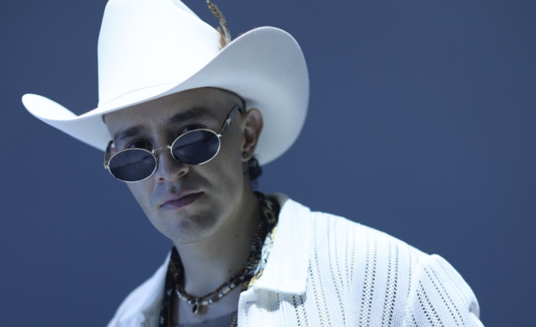 Luis Alfonso presenta ‘Descriterio’, un álbum con una propuesta muy “contentosa” y varias colaboraciones internacionales