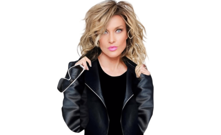 Fey revive ‘Azúcar Amargo’ en nueva versión junto a Marta Sánchez