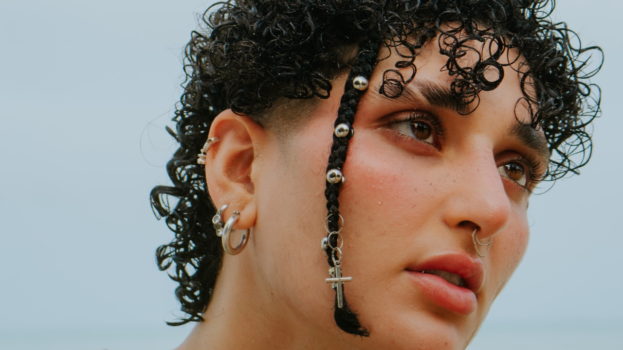 Amal: de pianista becada en Berklee a promesa del pop alternativo
