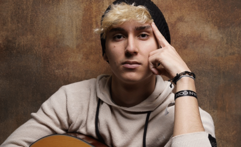 Ryan Cox presenta homenaje a leyendas del rock latino