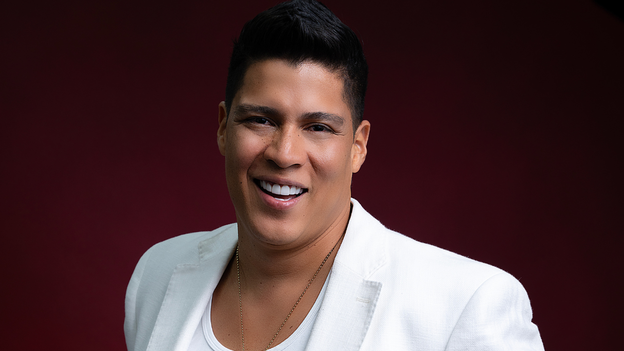 Rafa Pérez presenta “A Tu Ladito” y vuelve a lanzar canciones de su propio repertorio