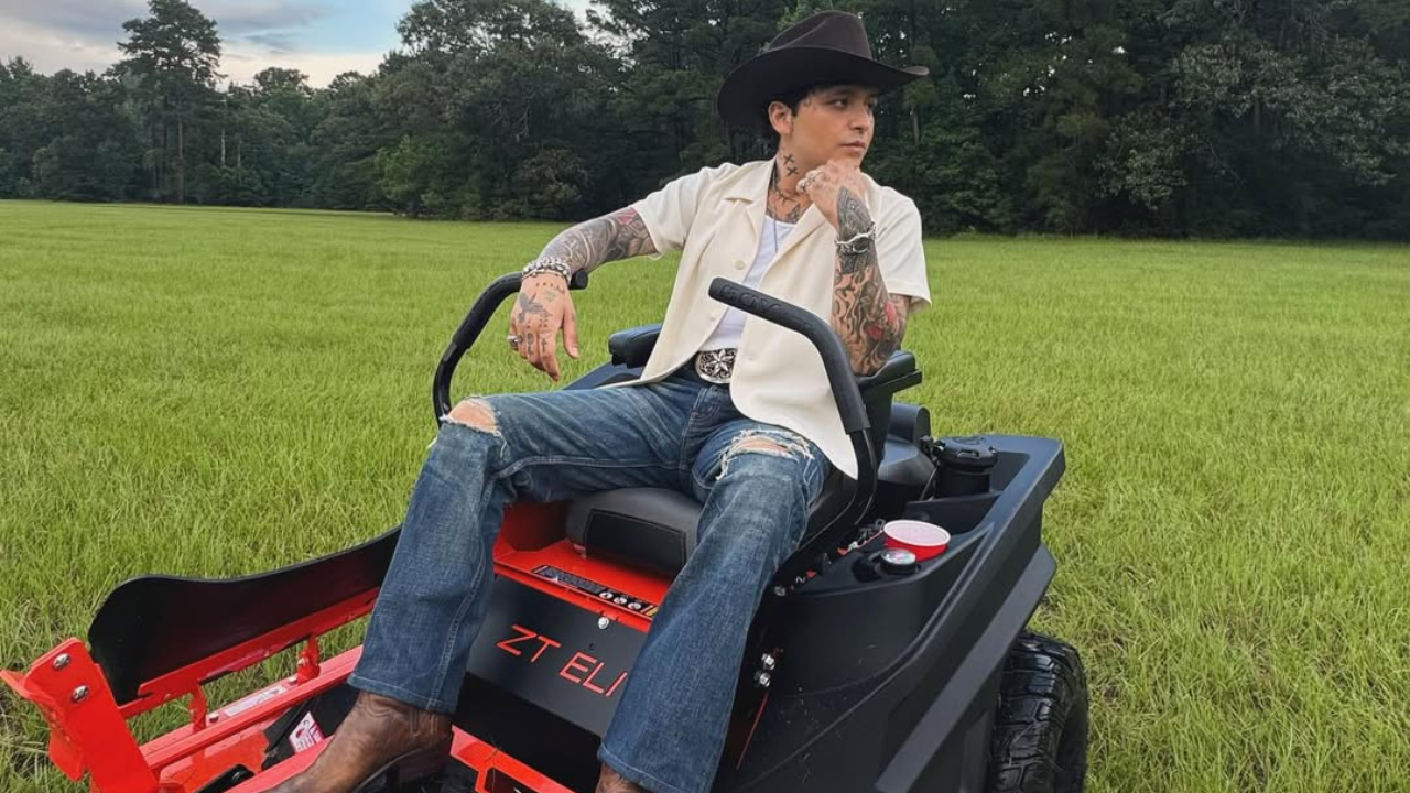 Christian Nodal lanza sencillo “La Que Se Fue, Se Fue” y anuncia nuevas fechas de su gira internacional