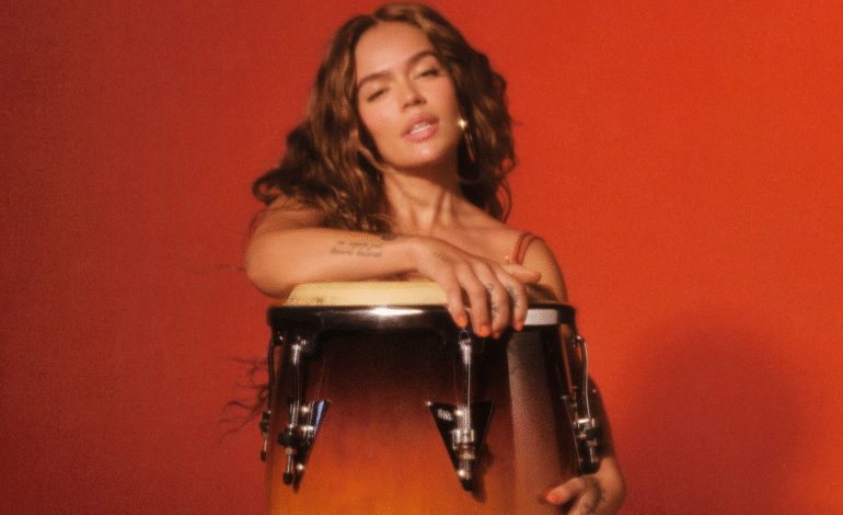 ‘Tropicoqueta’ de Karol G debuta en el No. 1 de Top Latin Albums