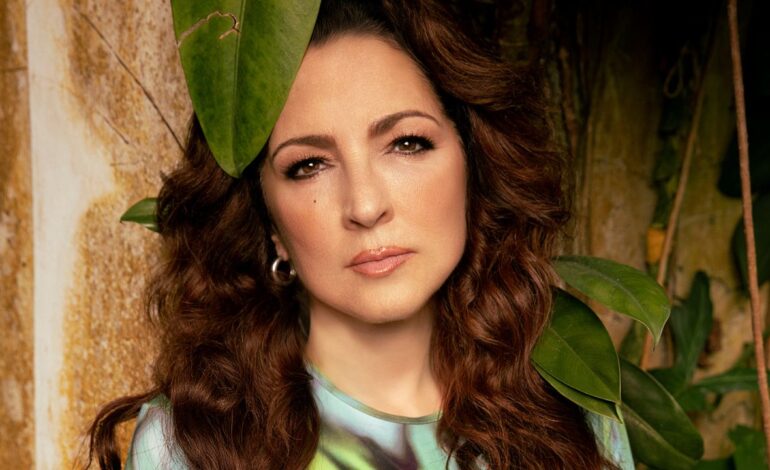 De “Renacer” a ‘Raíces’: Gloria Estefan celebra 50 años de legado, con su primer álbum en 14 años