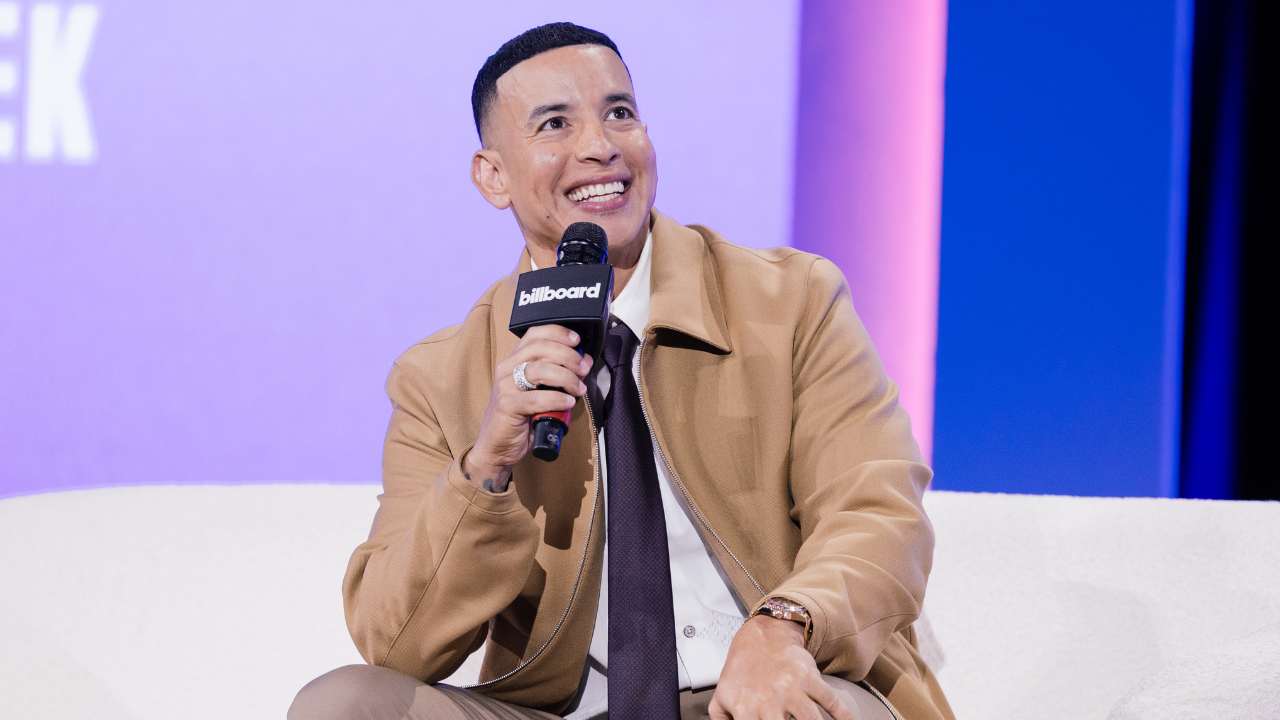Daddy Yankee dice que está ‘bajo construcción’ durante Latin Music Week 2025