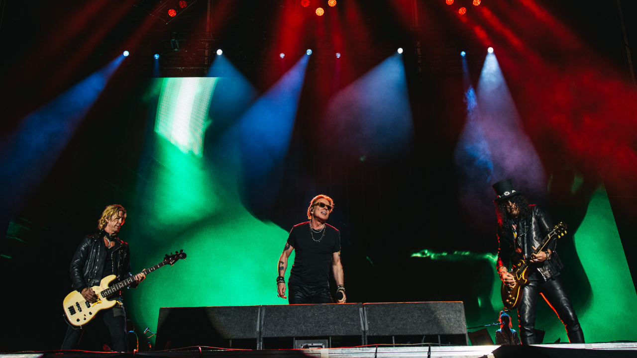 Guns N’ Roses emocionó hasta las lágrimas a sus fanáticos de Bogotá