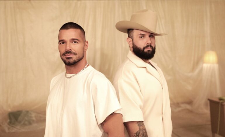 Ricky Martin revive “A Medio Vivir”, junto al mexicano Carín León