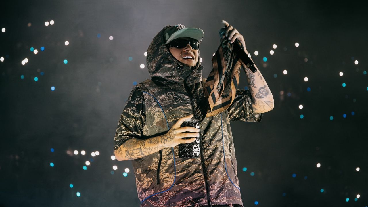 En la primera de seis fechas, Beéle interpretó todo ‘BORONDO’ y presentó nueva música