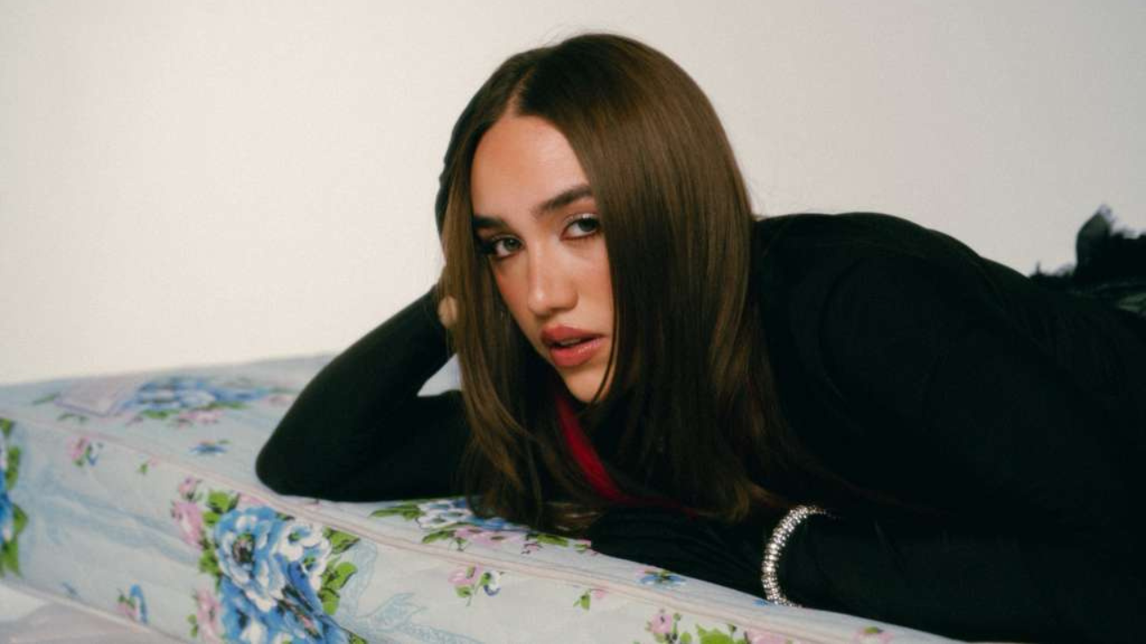 Con “Te Prometo”, Ela Taubert comienza a cerrar la etapa de su disco debut 