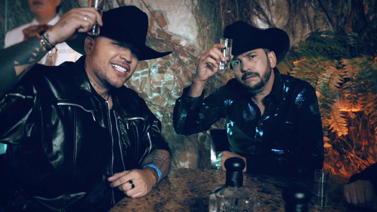 Jessi Uribe vuelve a apostarle a México, ahora acompañado de Luis Ángel “El Flaco” 