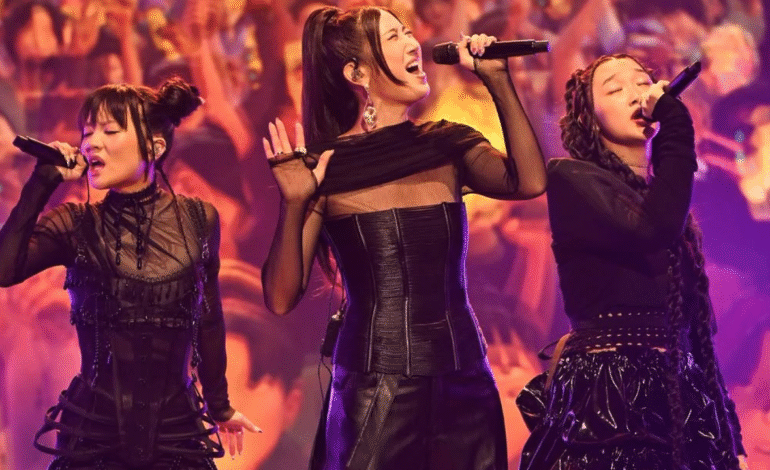 “Golden” de K-Pop Demon Hunters y otras canciones de películas que han hecho historia en el Hot 100