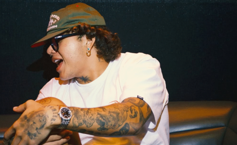 El clásico de las verbenas en la costa que inspiró “hotel east” de Beéle