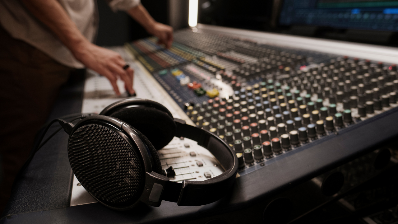 Deezer alerta sobre la creciente ola de música generada por inteligencia artificial