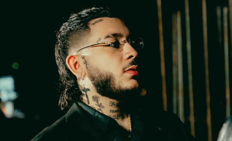 Kris R convierte sus éxitos en temas navideños