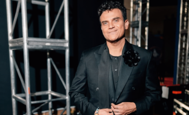 Silvestre Dangond patrocinará dos de las becas entregadas por la Fundación Cultural Latin Grammy para la preservación del vallenato