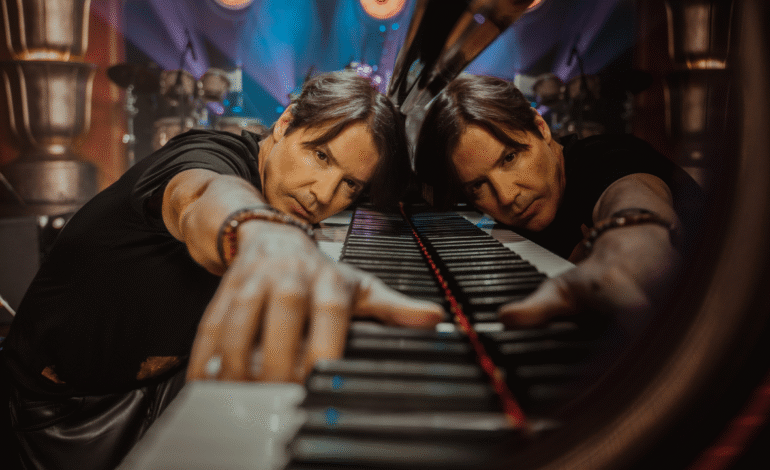 Arthur Hanlon regresa a Colombia con su gira 2 MANOS 1 MUNDO