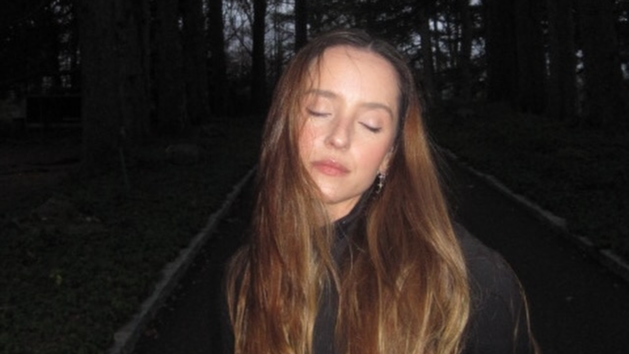 Evaluna Montaner regresa como solista con “Rollitos de Papel”