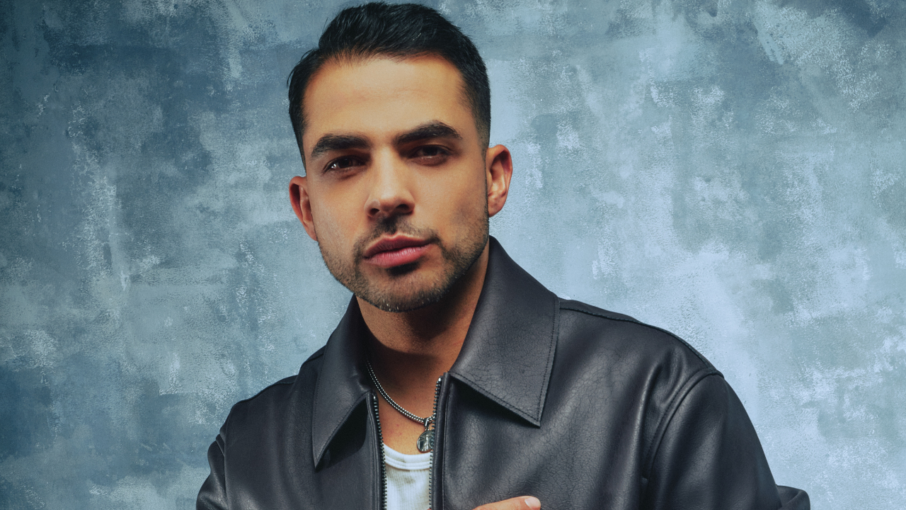 Juan Palau y Kiño presentan “Bombonera”, una colaboración que mezcla cumbia y sonidos urbanos