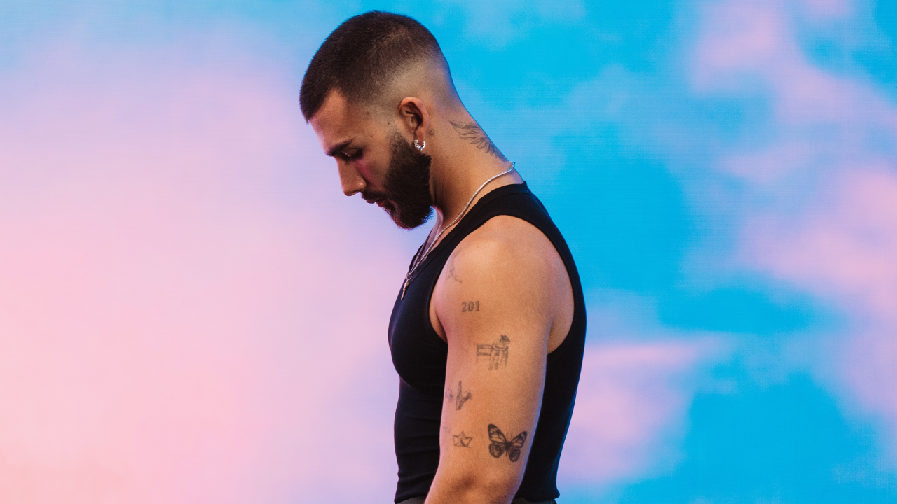 Manuel Turizo nos recuerda en una bachata que “por un pendejo no se llora”