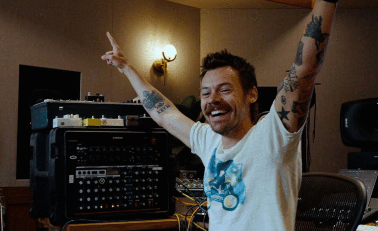 Harry Styles debuta en el No. 1 del Billboard Hot 100 con ‘Aperture’