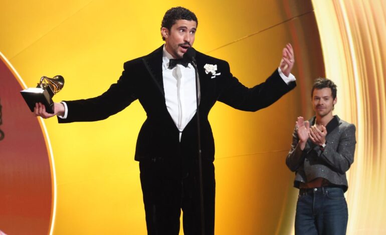 Bad Bunny, primer artista que gana Álbum del Año en los Grammy 2026 con un disco completamente en español