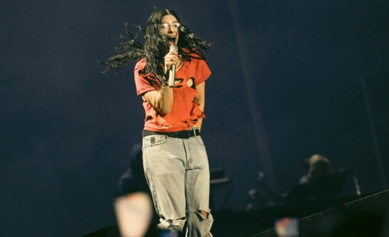 La noche en que Lorde demostró que la nostalgia también se transita bailando.