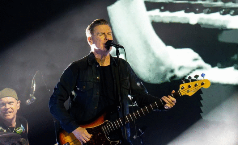 Bryan Adams en Bogotá: un viaje por sus himnos del rock y baladas eternas