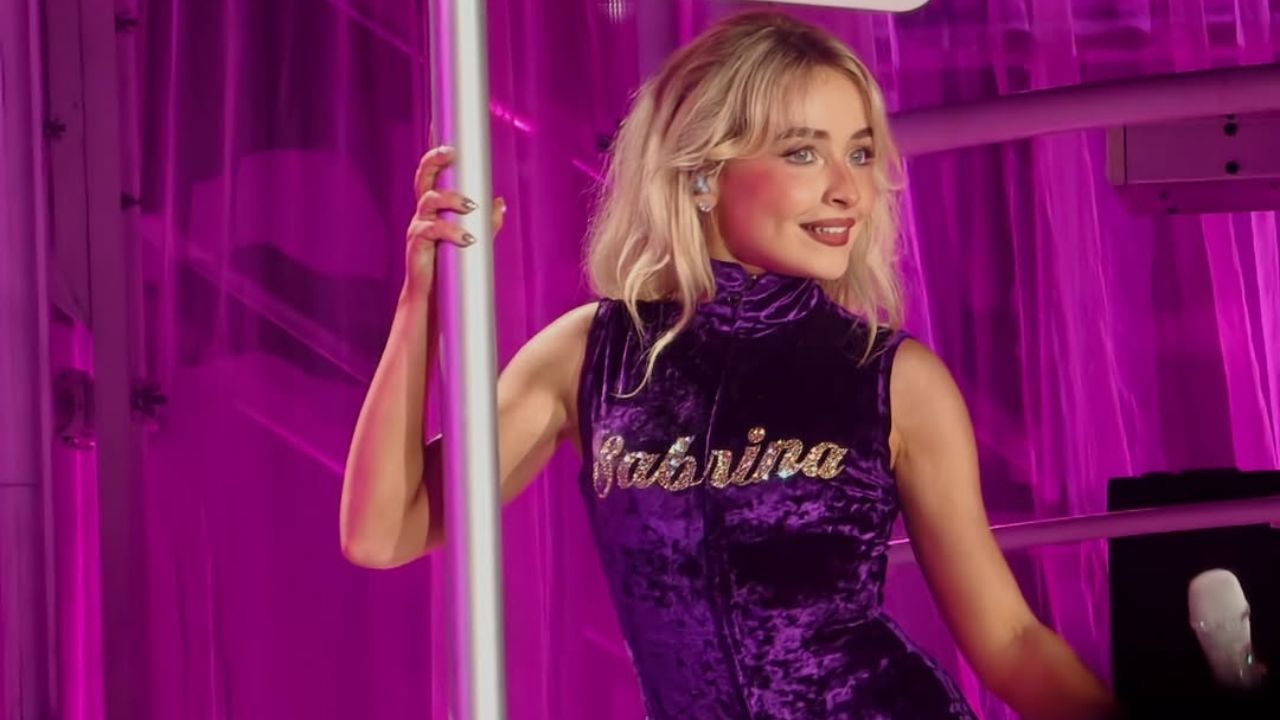 Sabrina Carpenter llegó con casa propia a su show en Bogotá