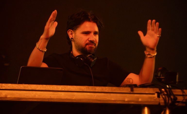 Sabrina Carpenter arresta a Doechii y Skrillex presenta canción con Young Miko: lo mejor del último día del FEP