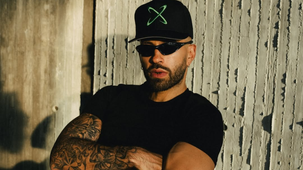 Feid avanza 36 posiciones, y se corona como el Greatest Gainer de la semana, con «La Mejor Música»