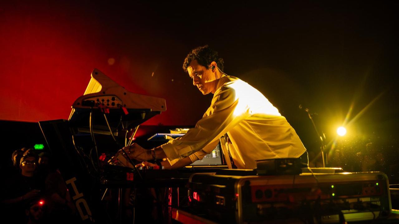 Julio Victoria presenta ‘Punto Cero’: “Es un sonido que respira, que tiene la huella de cómo lo interpretamos en el momento”