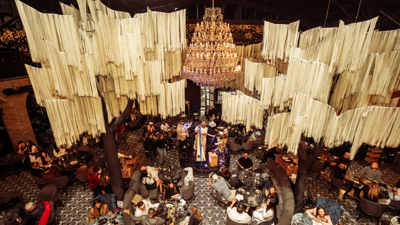 Mambo, el lugar donde se une la celebración, la música y la buena comida