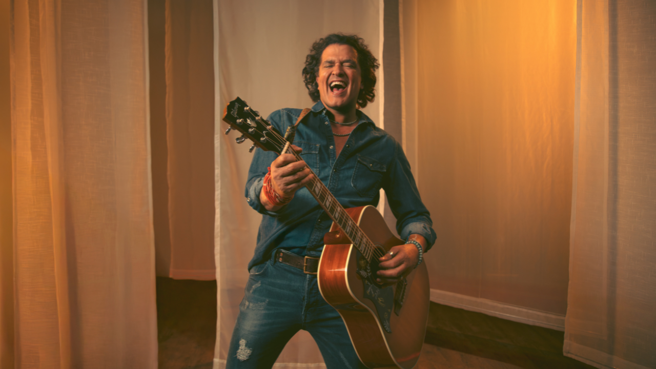 Canción por Canción, así suena El Último Disco Vol. 1, el nostálgico regreso de Carlos Vives  