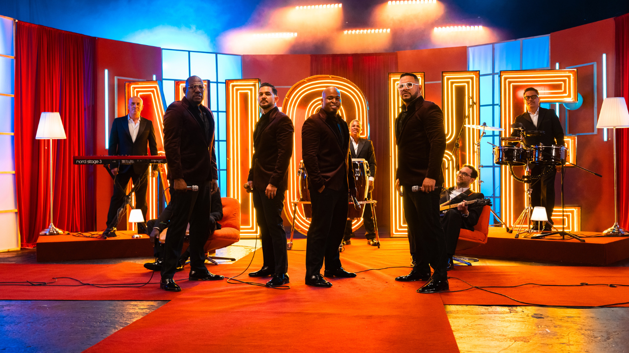Así suena ‘Más Que Palabras’, el álbum con el que Grupo Niche expande los límites de la salsa