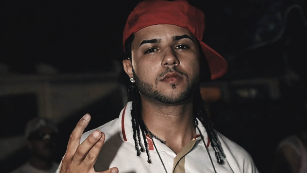 «Solos» de Tony Dize y Plan B escala 35 posiciones y marca uno de los mayores ascensos del año en el Colombia Hot 100