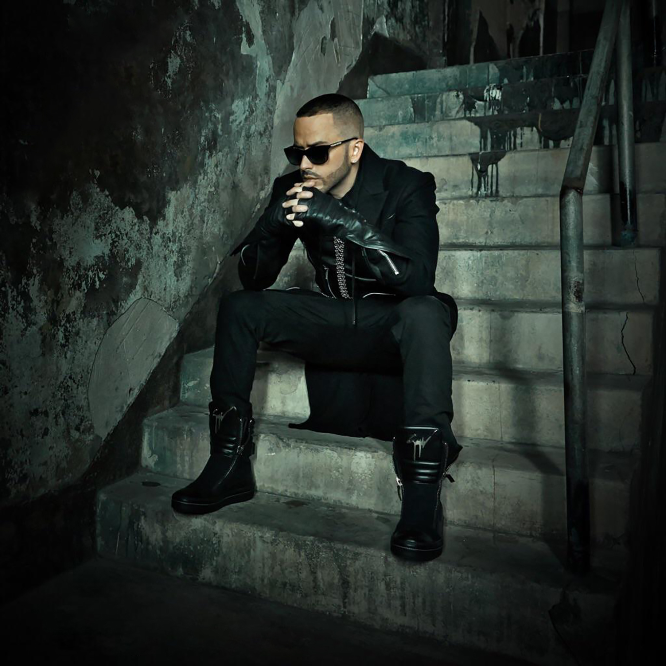 10 años después, “Encantadora” de Yandel logra la entrada más alta en el Billboard Colombia Hot 100