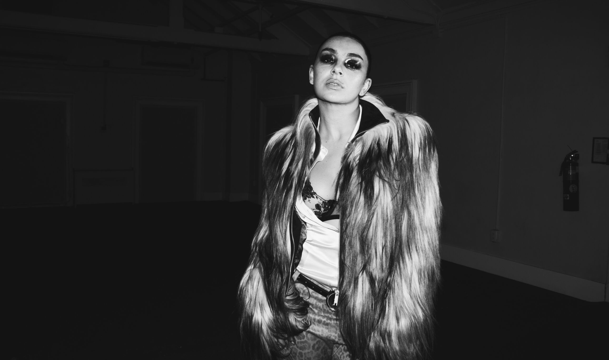 Así es ‘Music, Fashion, Film’, el séptimo álbum de Charli xcx
