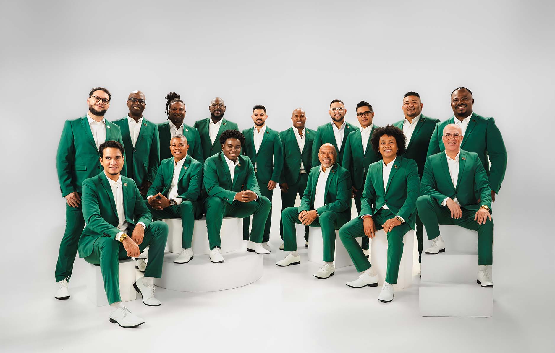15 éxitos para celebrar amor y amistad al rimo de salsa  