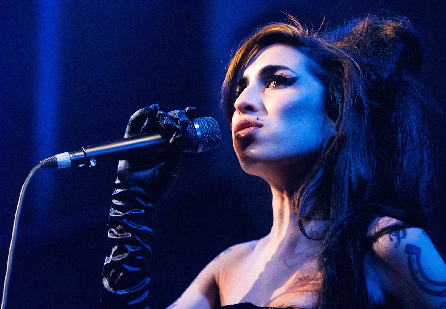 ‘Back To Black’: La historia detrás del último álbum de Amy Winehouse 20 años después de su lanzamiento