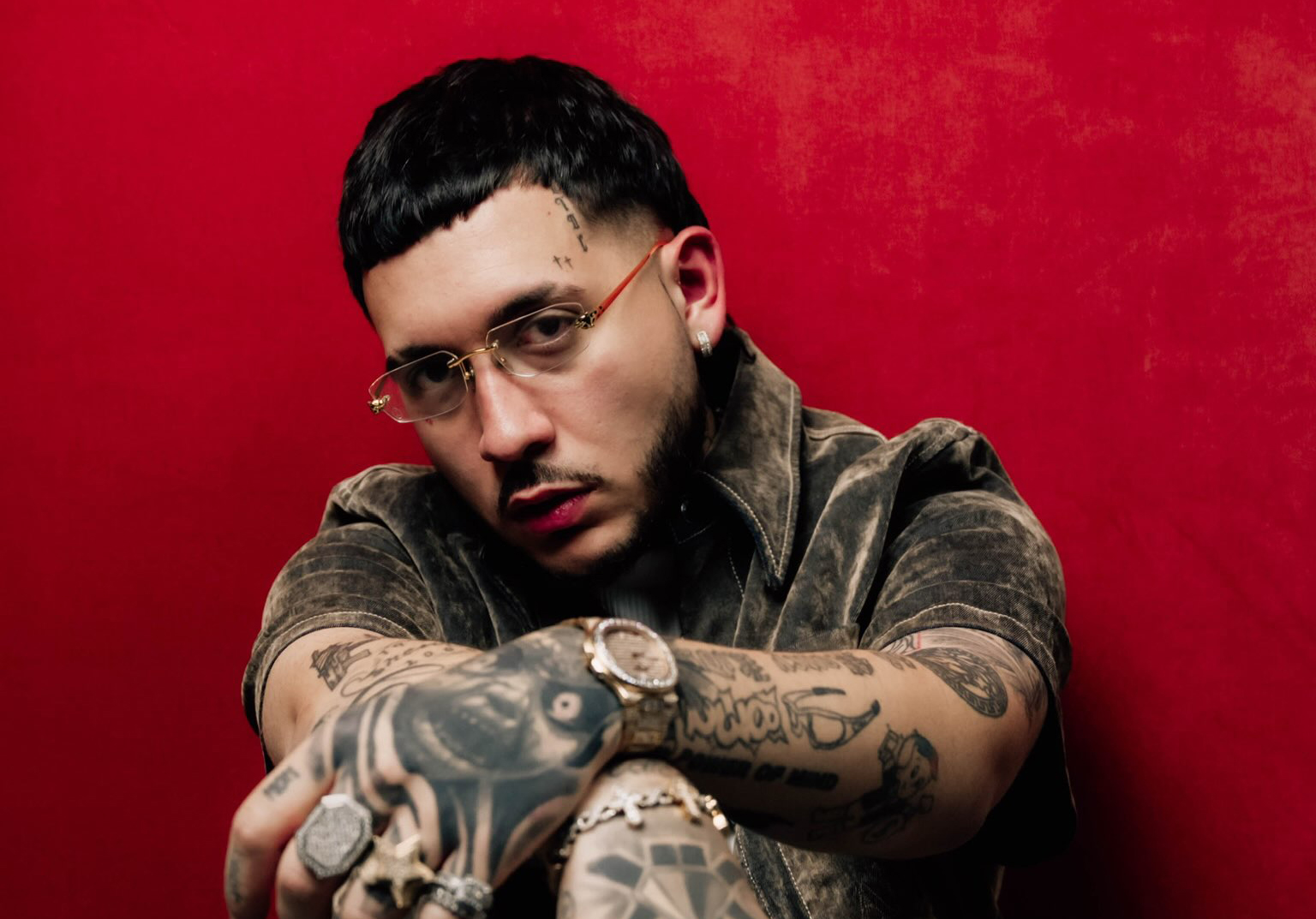 Kris R. logra el Hot Shot Debut del Billboard Colombia Hot 100 con “PLATO TÍPICO” directamente como No.21